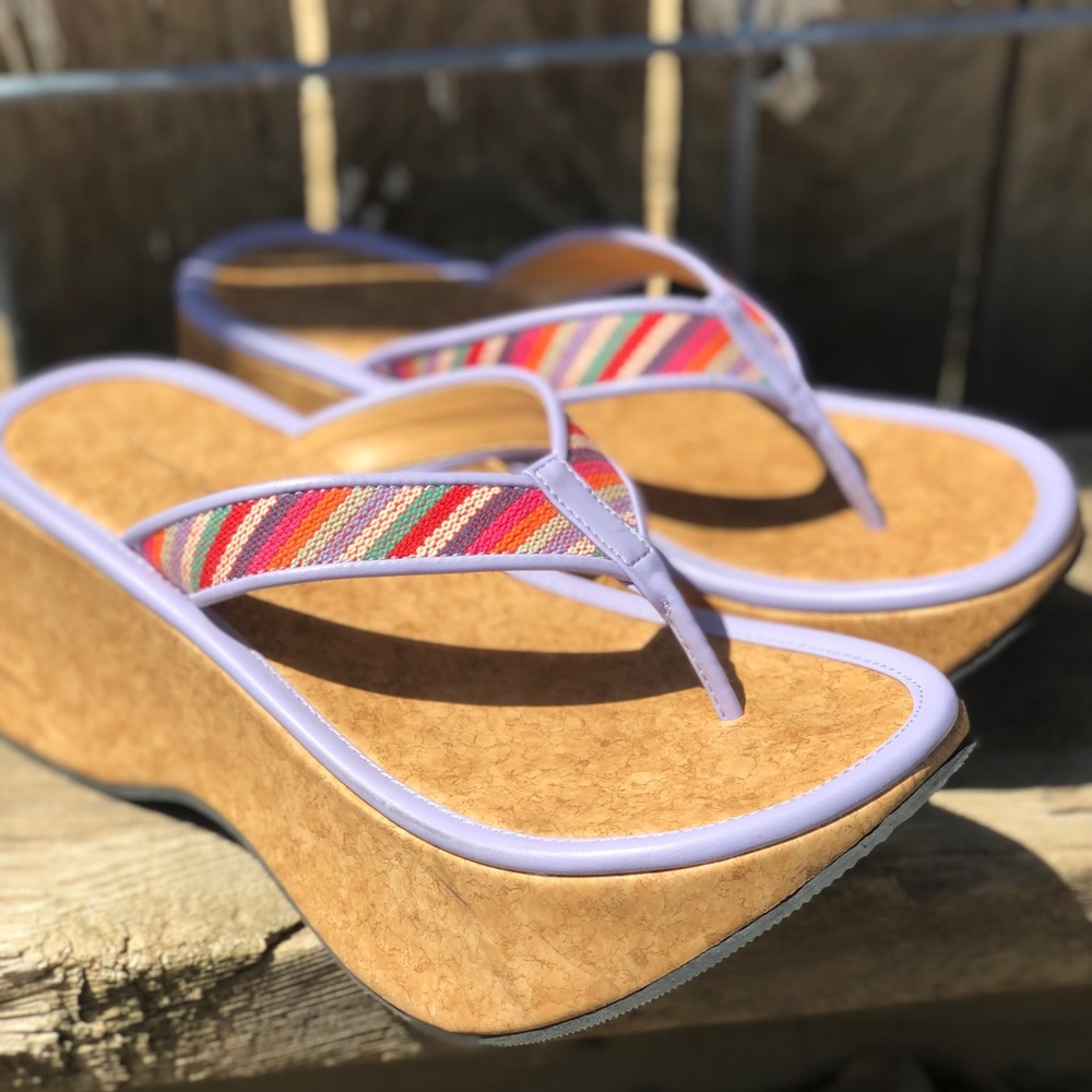 Amanda Smith• Platform sandals•